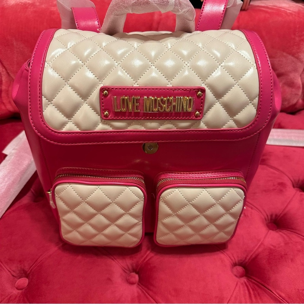 Nwt Love Moschino quilted faux leather backpack pink and white with dust bag
